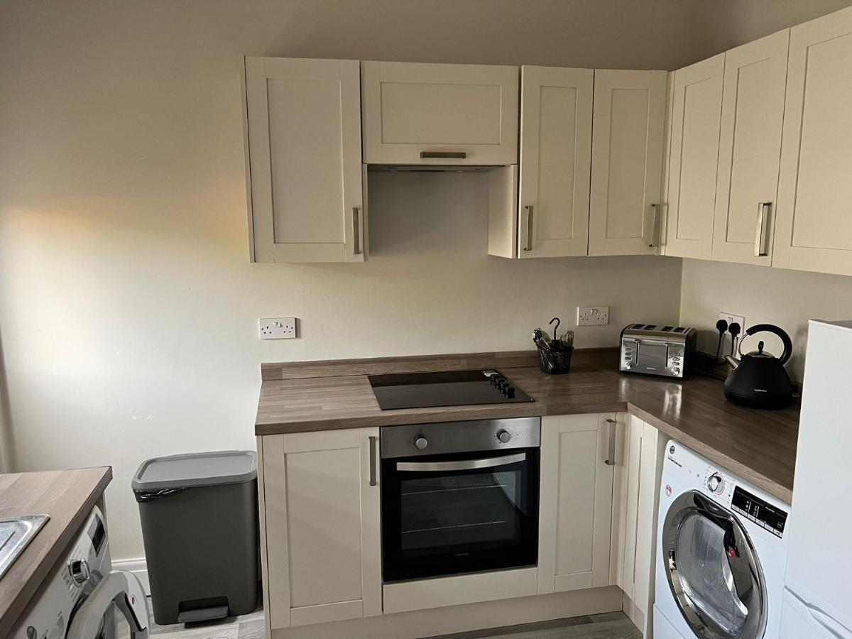 Kim Family Holiday Get-Away 4 Bedrooms 2 Baths ブラックプール エクステリア 写真