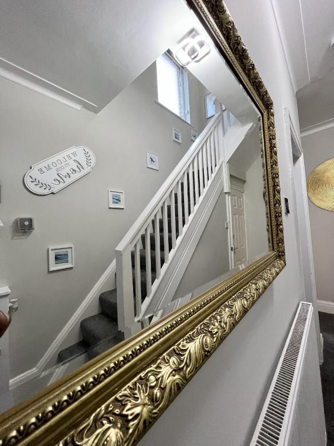 Kim Family Holiday Get-Away 4 Bedrooms 2 Baths ブラックプール エクステリア 写真